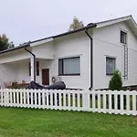 Rimppari Taeydellinen Porukalle 9 Hloe Puusauna Nuotiopaikka Ja Parkki * אולו